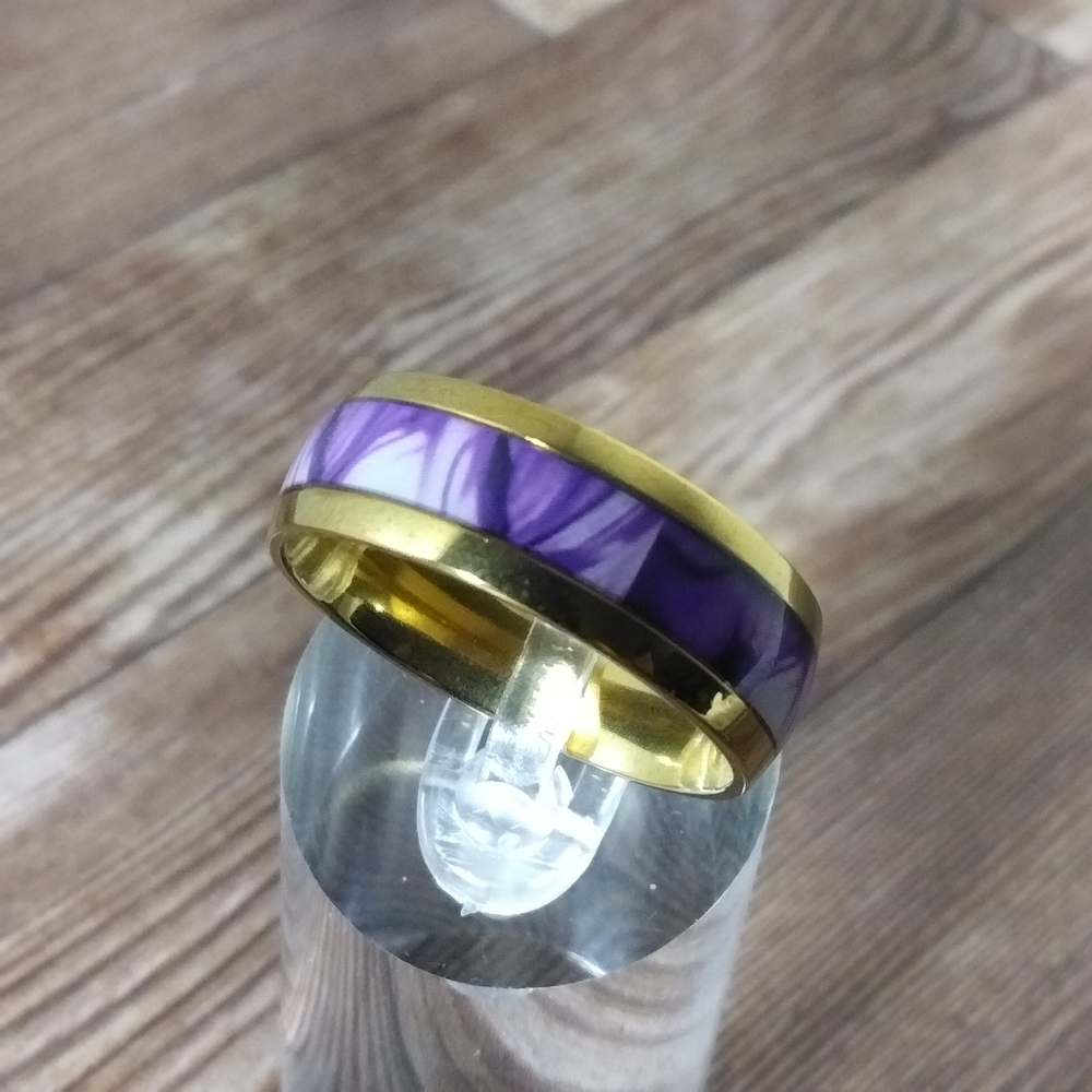 New Sz 11, 8 mm Gold Stainless Steel Band Purple/Cream